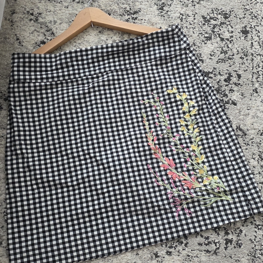 Charter Club Plaid Tennis Skort Embroidered Flowers Womens 12 Black White Preppy